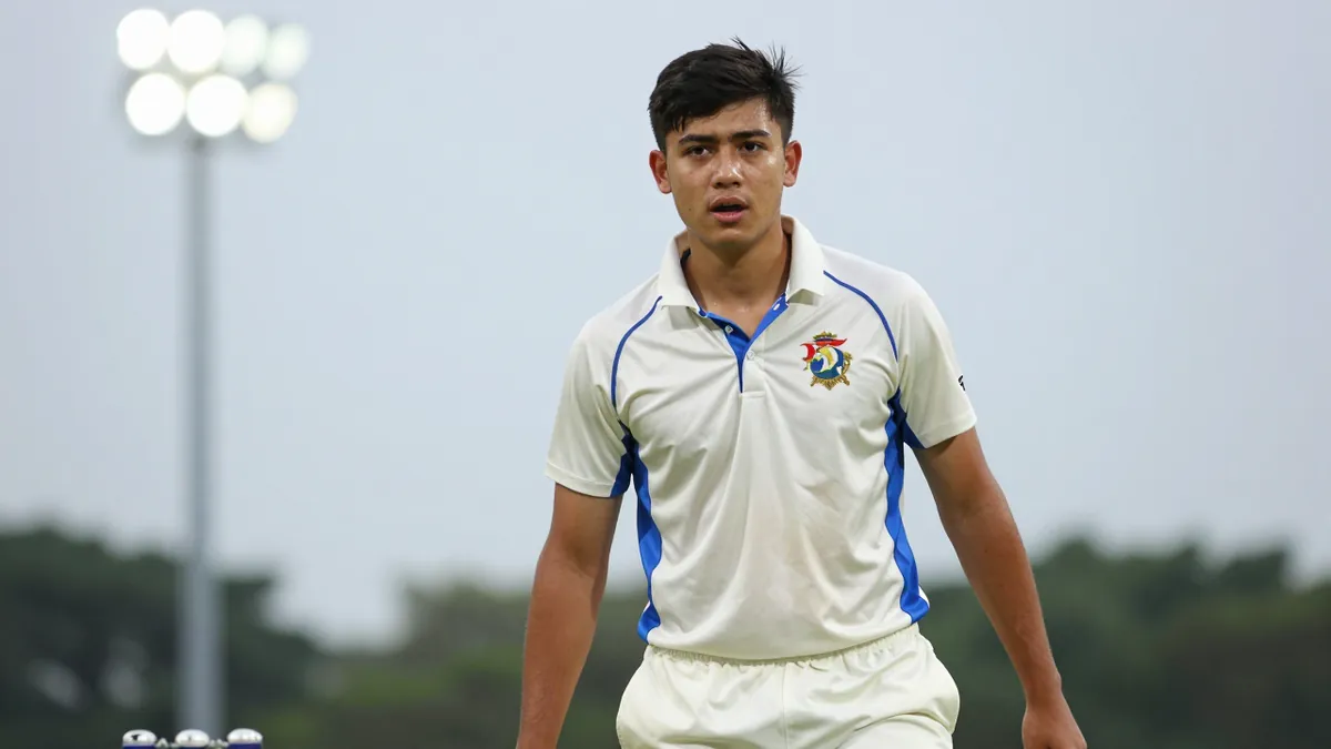 Australia's Pacer Takes 8/25 in Tour Match